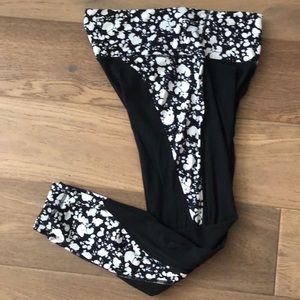 Athleta leggings size Medium